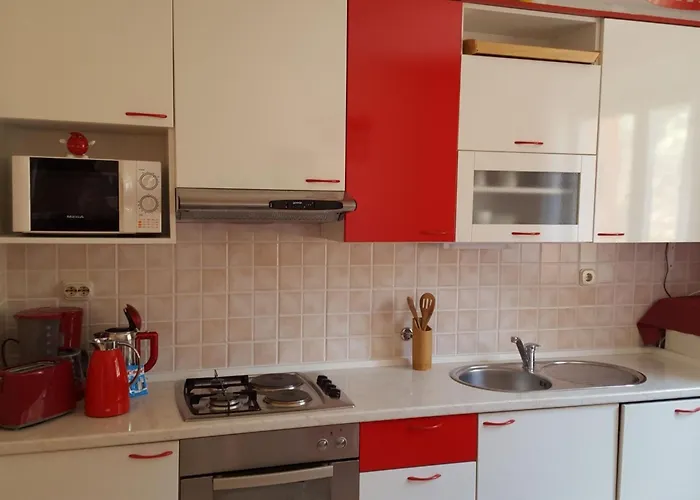 Erdgeschosswohnung Mit Viel Komfort Und Terrasse By Interhome Διαμέρισμα *